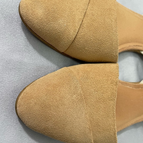 TOMS Women's Beige Suede Flats - Picture 3 of 6